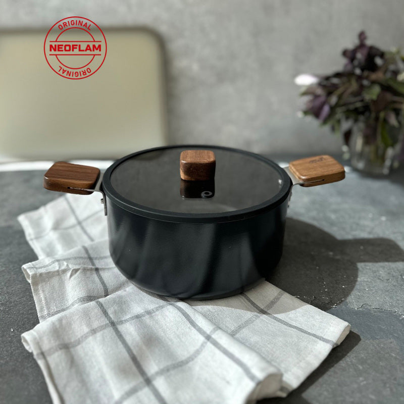 Neoflam Bien Black Indüksiyonlu 20 cm Tencere Akasya Ağacı Sap ve Kulplu